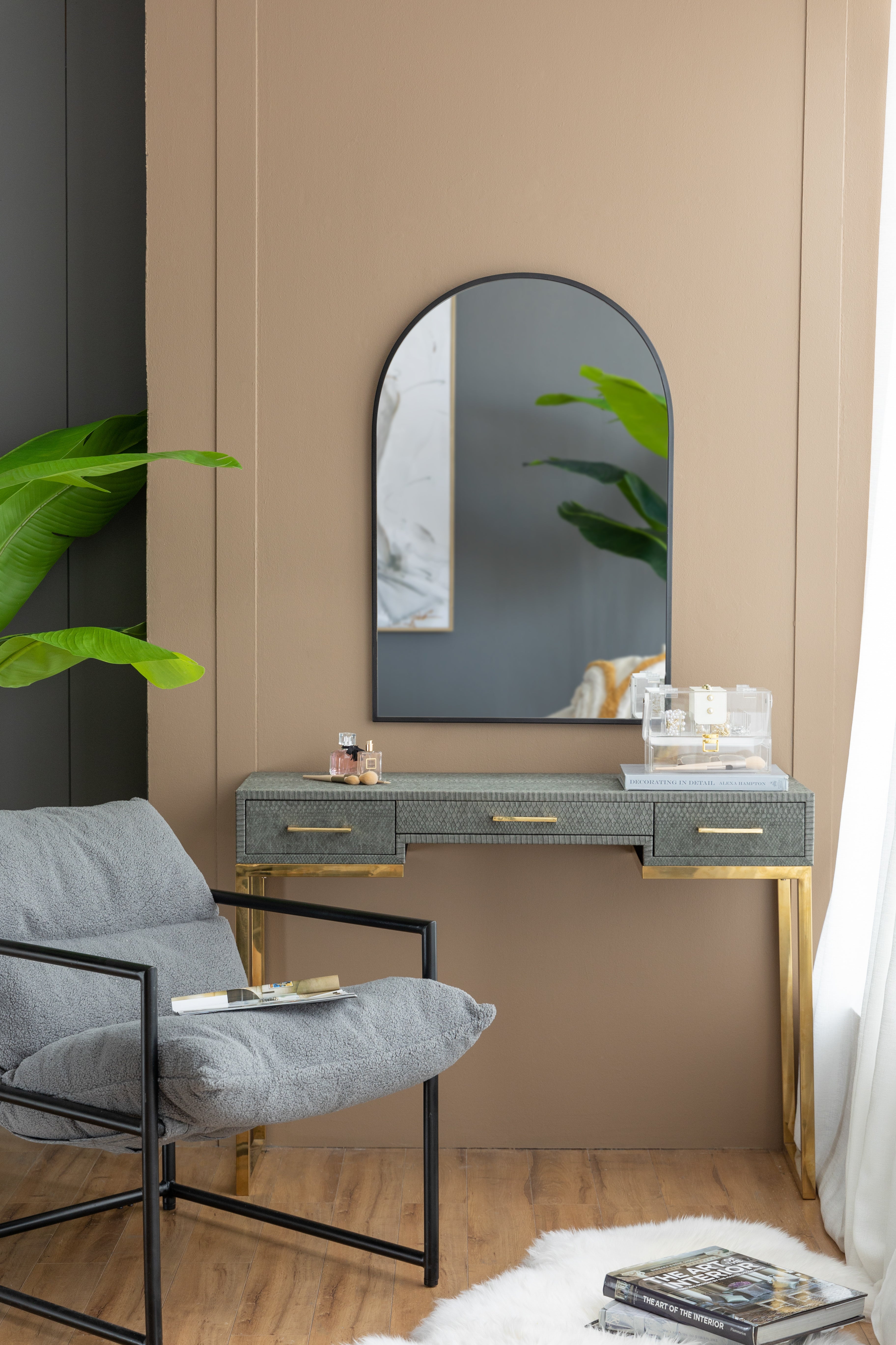 24" x 36" Black Arched Mirror with Metal Frame, Wall Mirror for Living Room Bedroom Entryway