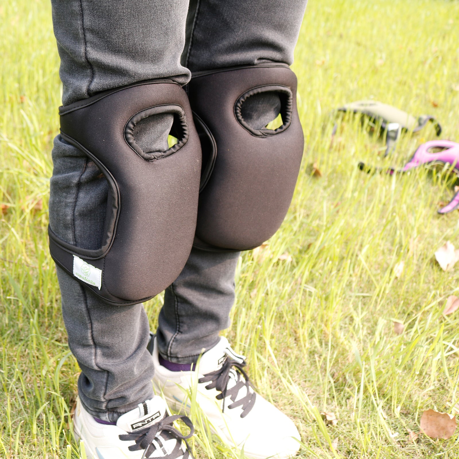Gardening Knee Pads Garden Knee Protectors Adjustable Neoprene Caps Protective Cushion - WoodPoly.com