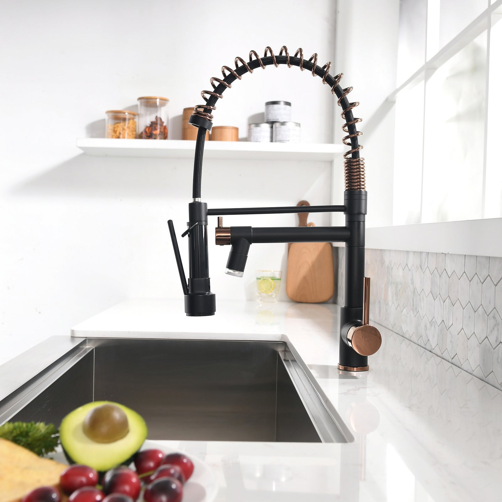 New Single Handle LED kitchen faucet with pull-down kitchen faucet in Black