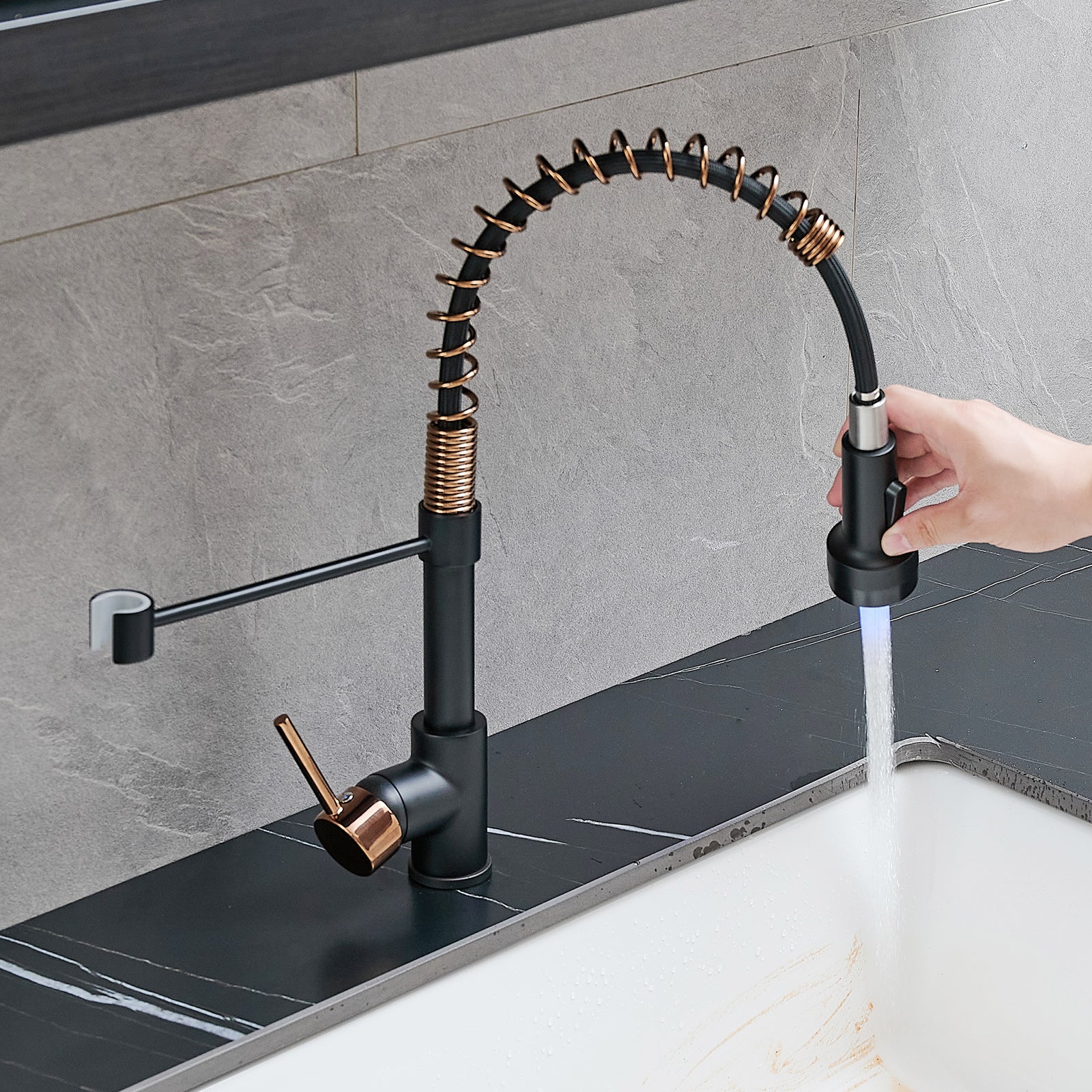 New Single Handle Pull-Down Sprayer LED Kitchen Faucet