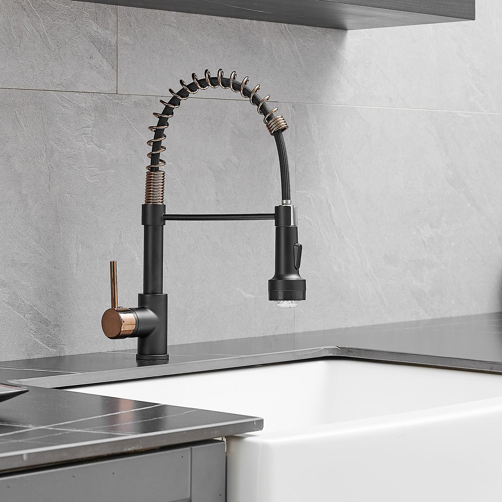 New Single Handle Pull-Down Sprayer LED Kitchen Faucet