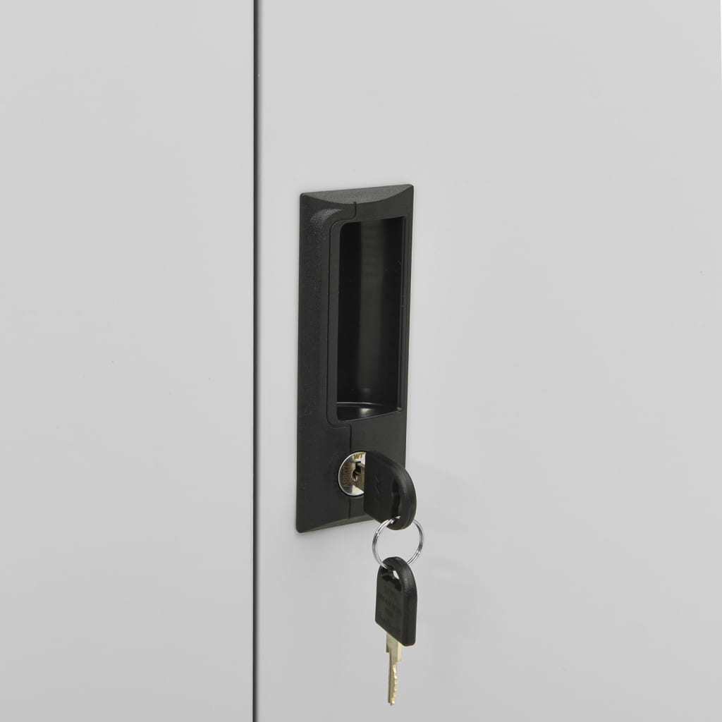 908997