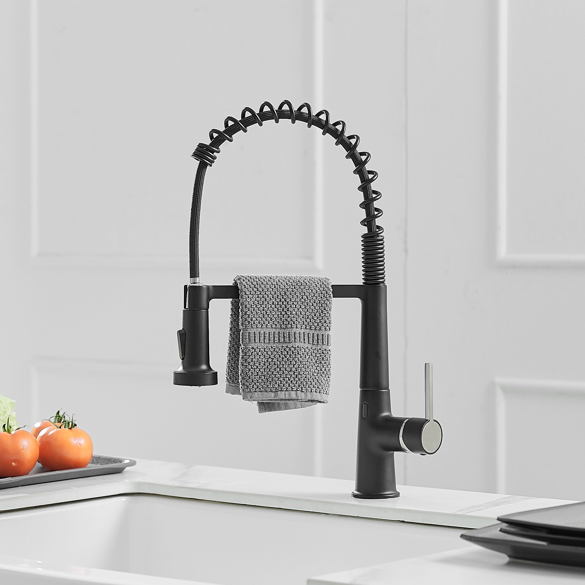 Single Handle Pull Down Sprayer Kitchen Faucet Commercial Spring Faucet with Touchless Sensor in Brushed + Black